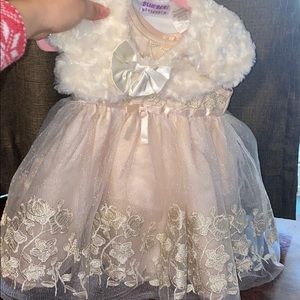 Beautiful 12 month dres